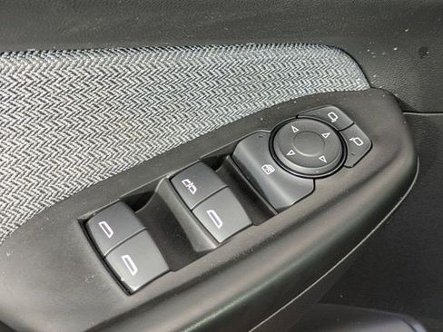 Used 2025 Chevrolet TrailBlazer LT AWD/4WD image 11