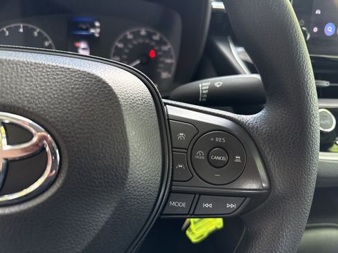 Used 2023 Toyota Corolla LE FWD image 24