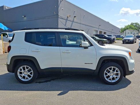 Used 2021 Jeep Renegade Latitude w/ Luxury Group I AWD/4WD image 27