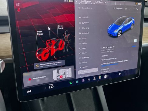 Used 2023 Tesla Model Y Long Range image 31