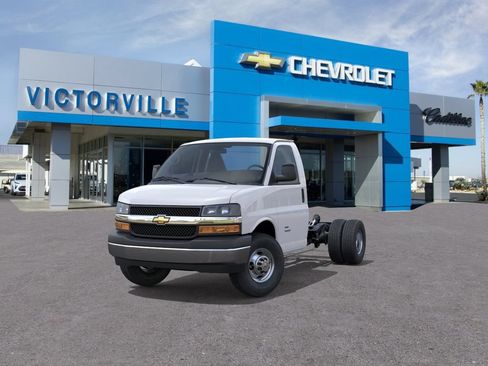 New 2026 Chevrolet Express 3500 w/ Power Convenience Package RWD image 8
