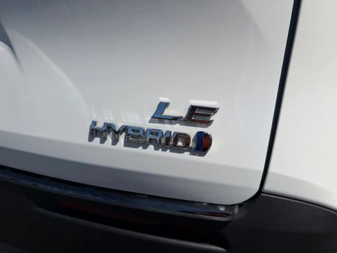 Used 2022 Toyota Sienna LE AWD/4WD image 16