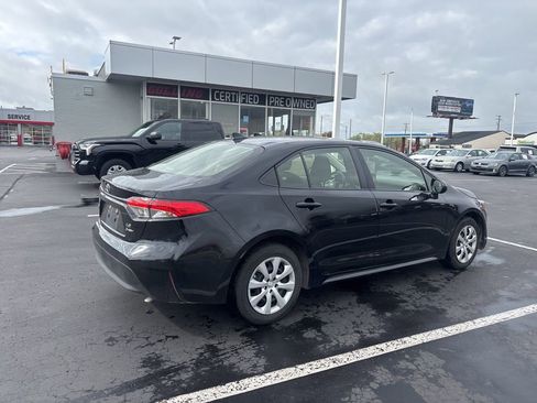 Used 2025 Toyota Corolla LE FWD image 7