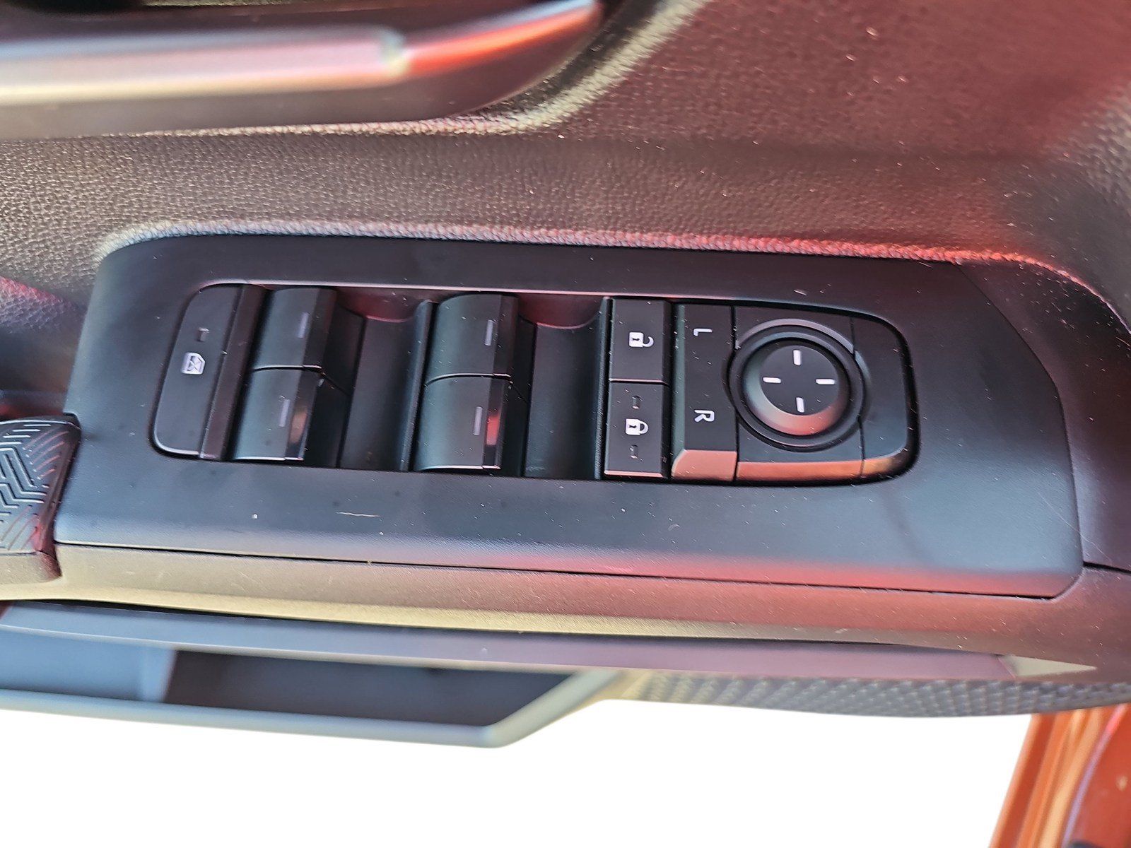 Used 2025 Toyota Tacoma TRD Sport AWD/4WD image 24