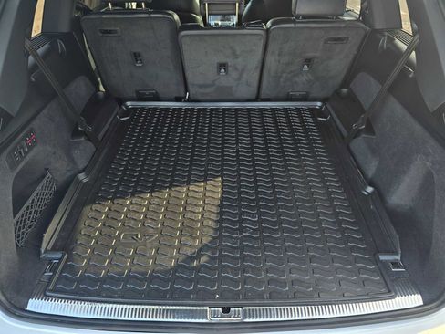 Used 2025 Audi SQ7 Premium Plus image 16