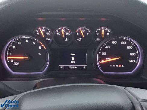 Used 2024 Chevrolet Silverado 2500 Custom w/ Custom Value Package image 21