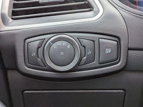 Used 2024 Ford Edge SEL image 25