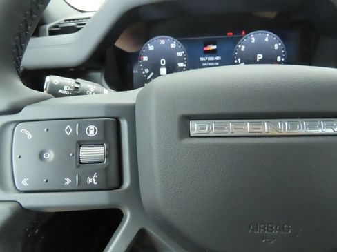 Used 2026 Land Rover Defender 110 S AWD/4WD image 11