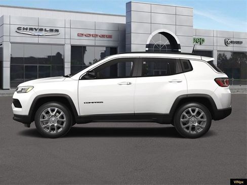 New 2024 Jeep Compass Latitude w/ Sun and Sound Group image 3