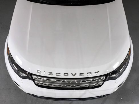 Used 2019 Land Rover Discovery HSE Luxury image 38