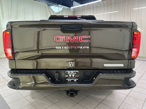 Used 2024 GMC Sierra 1500 Elevation AWD/4WD image 5