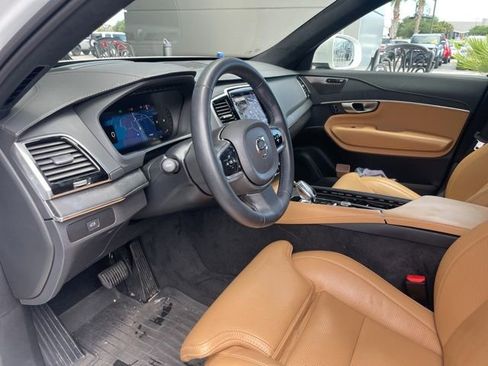 Used 2024 Volvo XC90 B6 Ultimate w/ Lounge Package AWD/4WD image 9