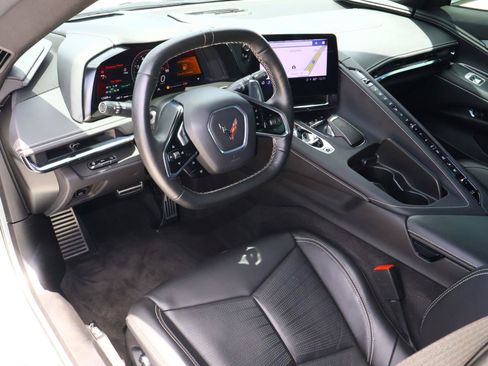 Used 2023 Chevrolet Corvette Stingray Preferred Conv w/ Z51 Performance Package RWD image 12
