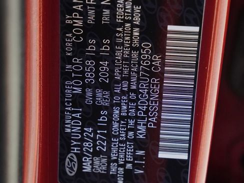 Used 2024 Hyundai Elantra Limited FWD image 30
