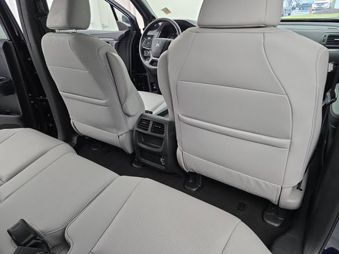 Certified 2023 Honda Passport EX-L image 11