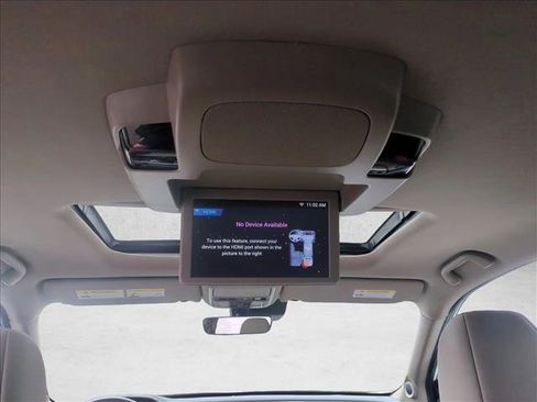 Used 2022 Honda Pilot Touring image 18