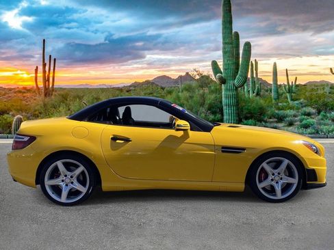 Used 2014 Mercedes-Benz SLK 350 image 5