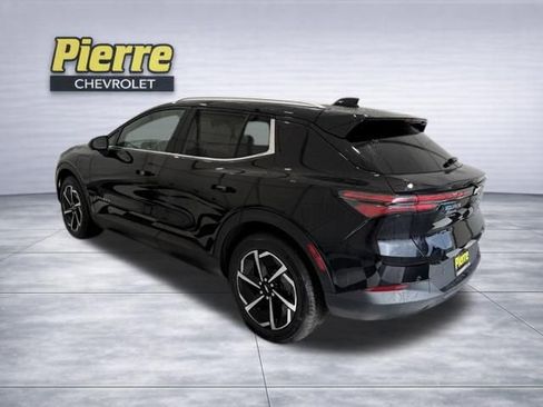 New 2026 Chevrolet Equinox EV LT image 2