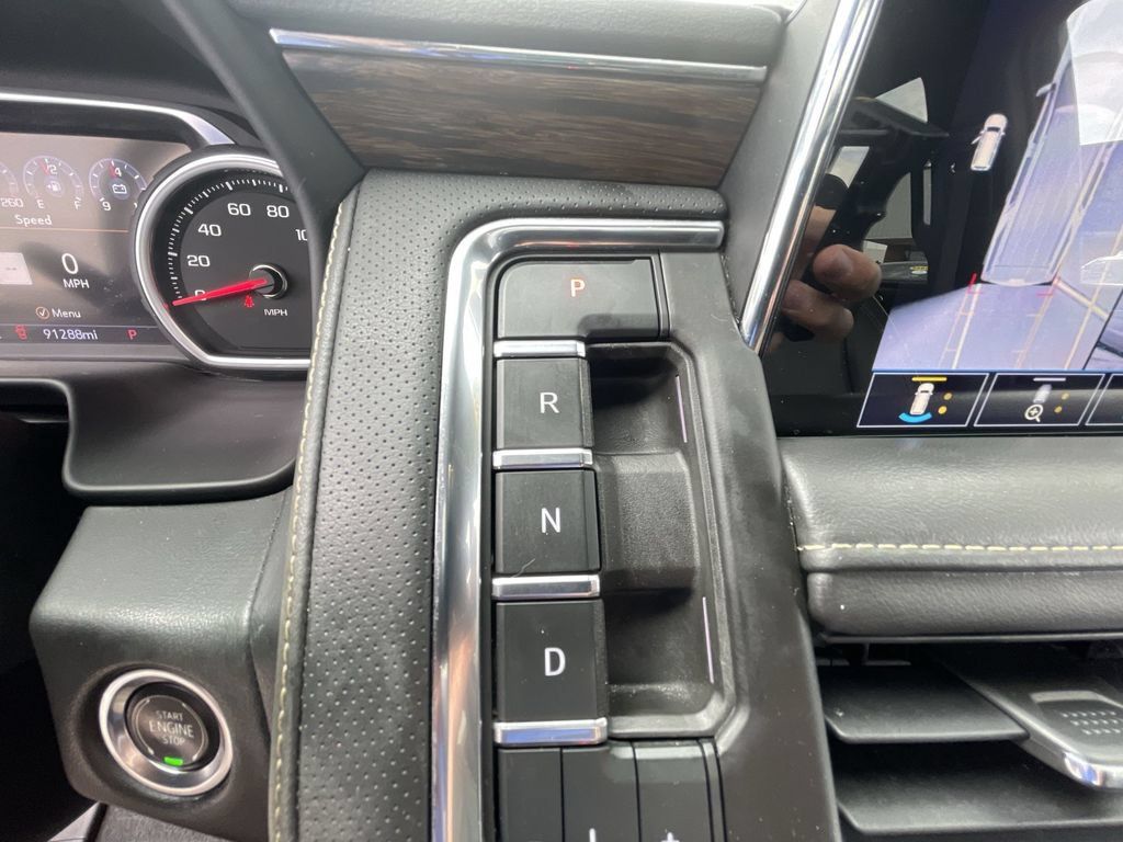 Certified 2021 Chevrolet Suburban Premier w/ Premium Package RWD image 16