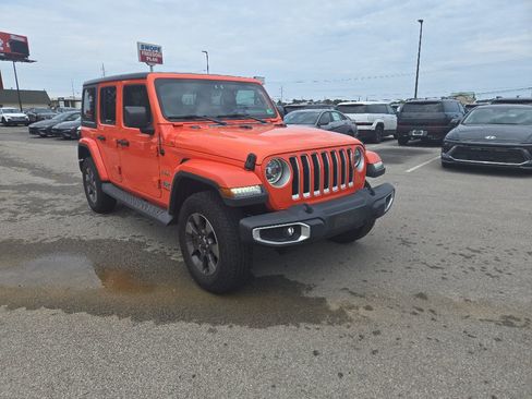 Used 2019 Jeep Wrangler Unlimited Sahara AWD/4WD image 1