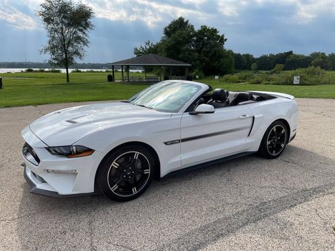 Used 2021 Ford Mustang GT Premium w/ California Special Package RWD image 3