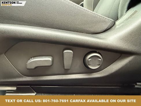 Used 2025 Subaru Crosstrek 2.0i Premium image 30