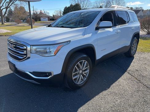 Used 2018 GMC Acadia SLE w/ Driver Alert Package I image 3