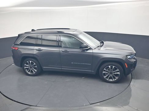 Used 2023 Jeep Grand Cherokee Overland w/ Advanced Protech Group III AWD/4WD image 29