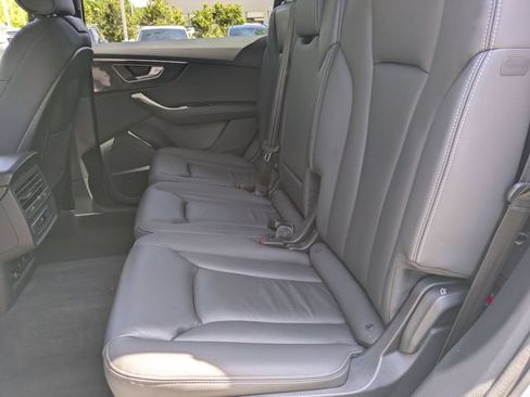 Used 2025 Audi Q7 3.0T Premium Plus AWD/4WD image 26