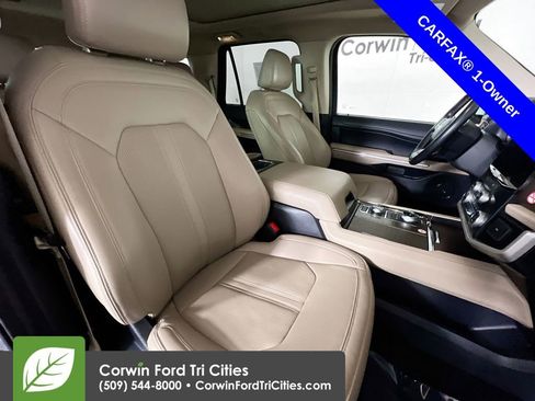 Used 2024 Ford Expedition Limited image 19