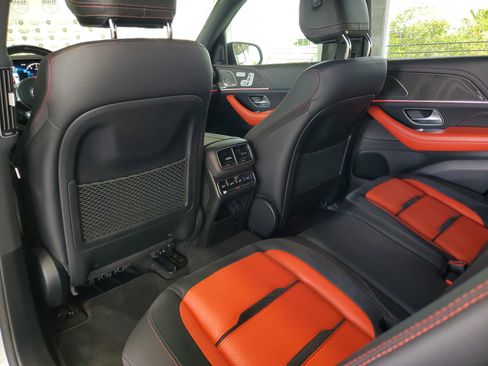 Used 2023 Mercedes-Benz GLE 53 AMG 4MATIC image 10