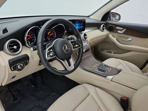 Used 2021 Mercedes-Benz GLC 300 image 12
