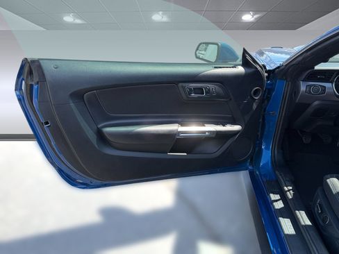 Used 2017 Ford Mustang GT RWD image 17