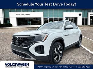 Certified 2024 Volkswagen Atlas Cross Sport SE FWD video 1