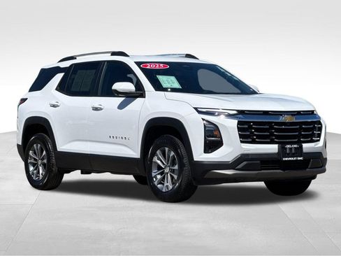 Used 2025 Chevrolet Equinox LT w/ Convenience Package II AWD/4WD image 7