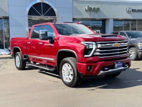 Used 2025 Chevrolet Silverado 2500 High Country w/ Technology Package image 9