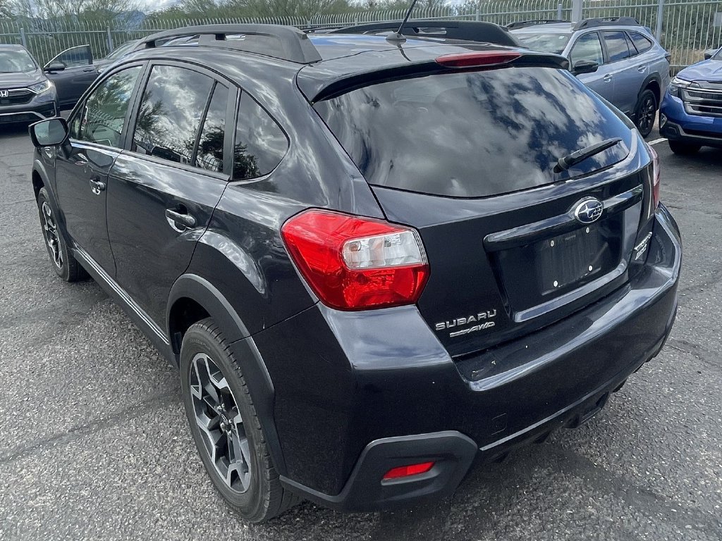 Used 2017 Subaru Crosstrek 2.0i Premium AWD/4WD image 11