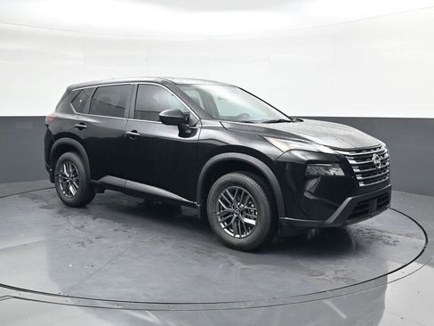 Certified 2026 Nissan Rogue S image 1