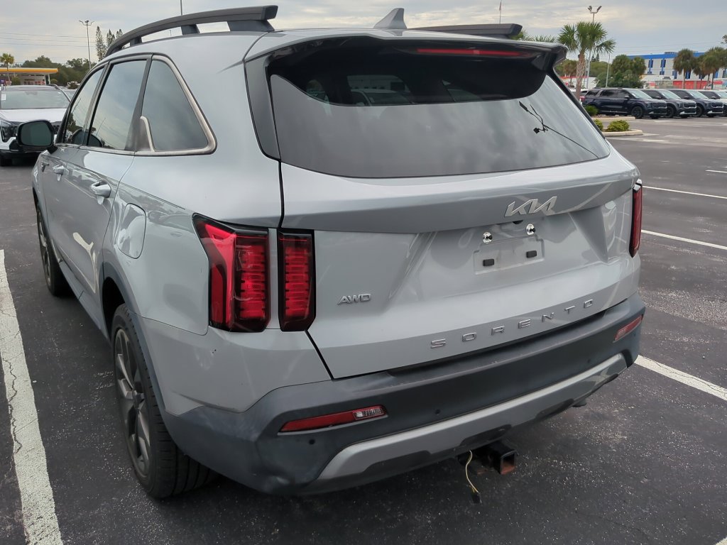 Certified 2022 Kia Sorento X-Line EX AWD/4WD image 10