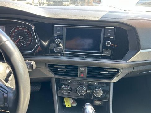 Used 2019 Volkswagen Jetta R-Line w/ R-Line Cold Weather Package FWD image 39