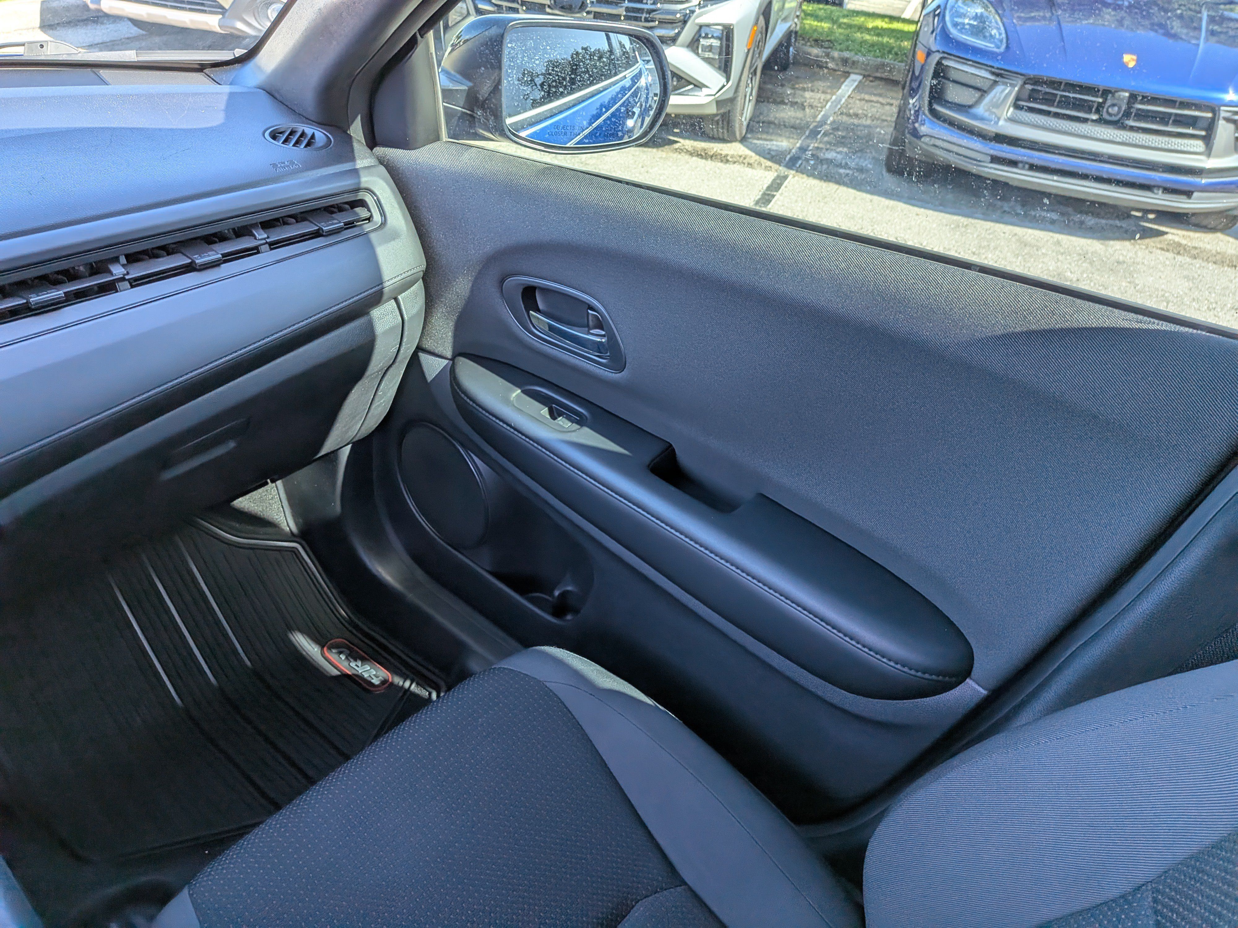 Used 2020 Honda HR-V Sport image 18
