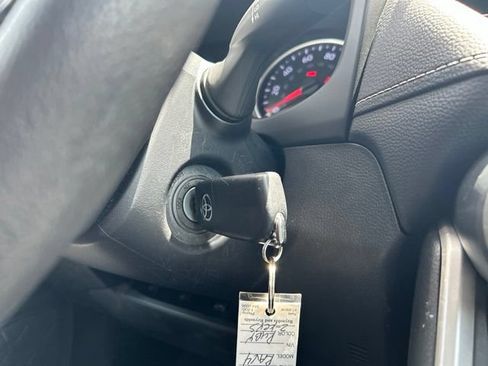 Used 2021 Toyota RAV4 LE AWD/4WD image 27