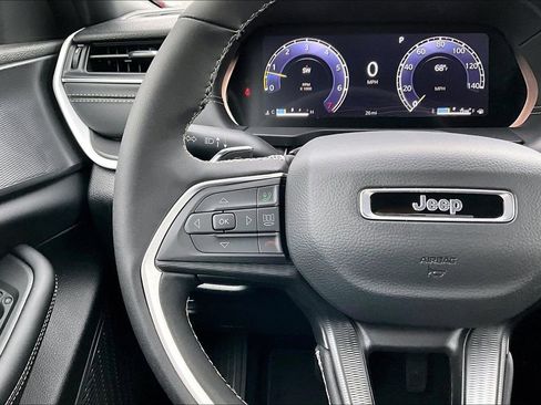 New 2026 Jeep Grand Cherokee L 4WD image 6