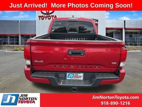 Used 2023 Toyota Tacoma SR AWD/4WD image 6
