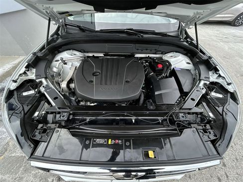 Certified 2023 Volvo XC60 B5 Core w/ Climate Package image 14