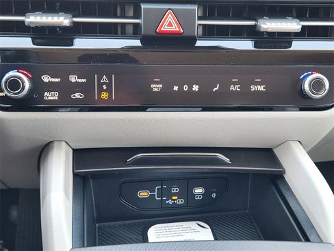 New 2026 Kia Sportage EX image 14