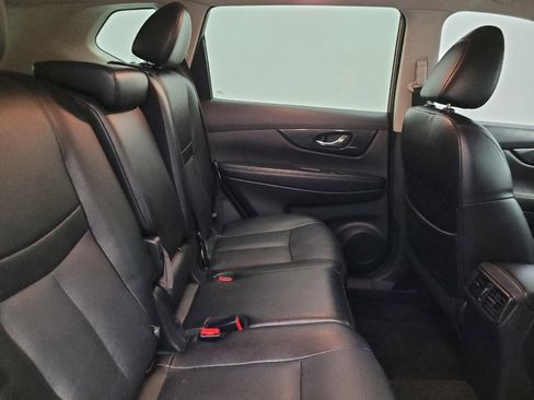 Used 2019 Nissan Rogue SL w/ Premium Package AWD/4WD image 19