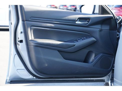 Used 2022 Nissan Altima 2.5 S image 14