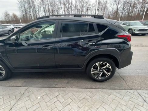 Used 2024 Subaru Crosstrek 2.0i Premium image 5