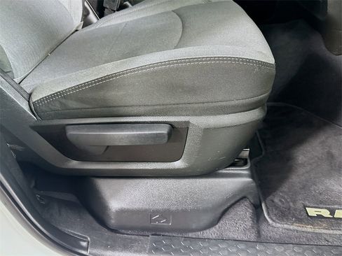 Used 2024 RAM 2500 Big Horn image 24